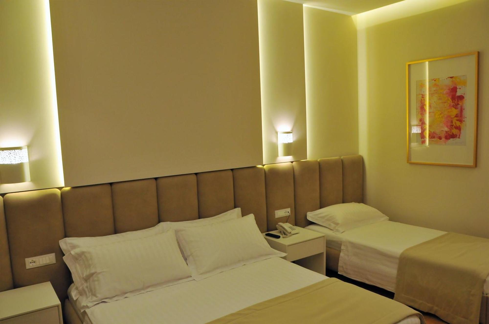 Paradise Beach Hotel Radhimë Quarto foto