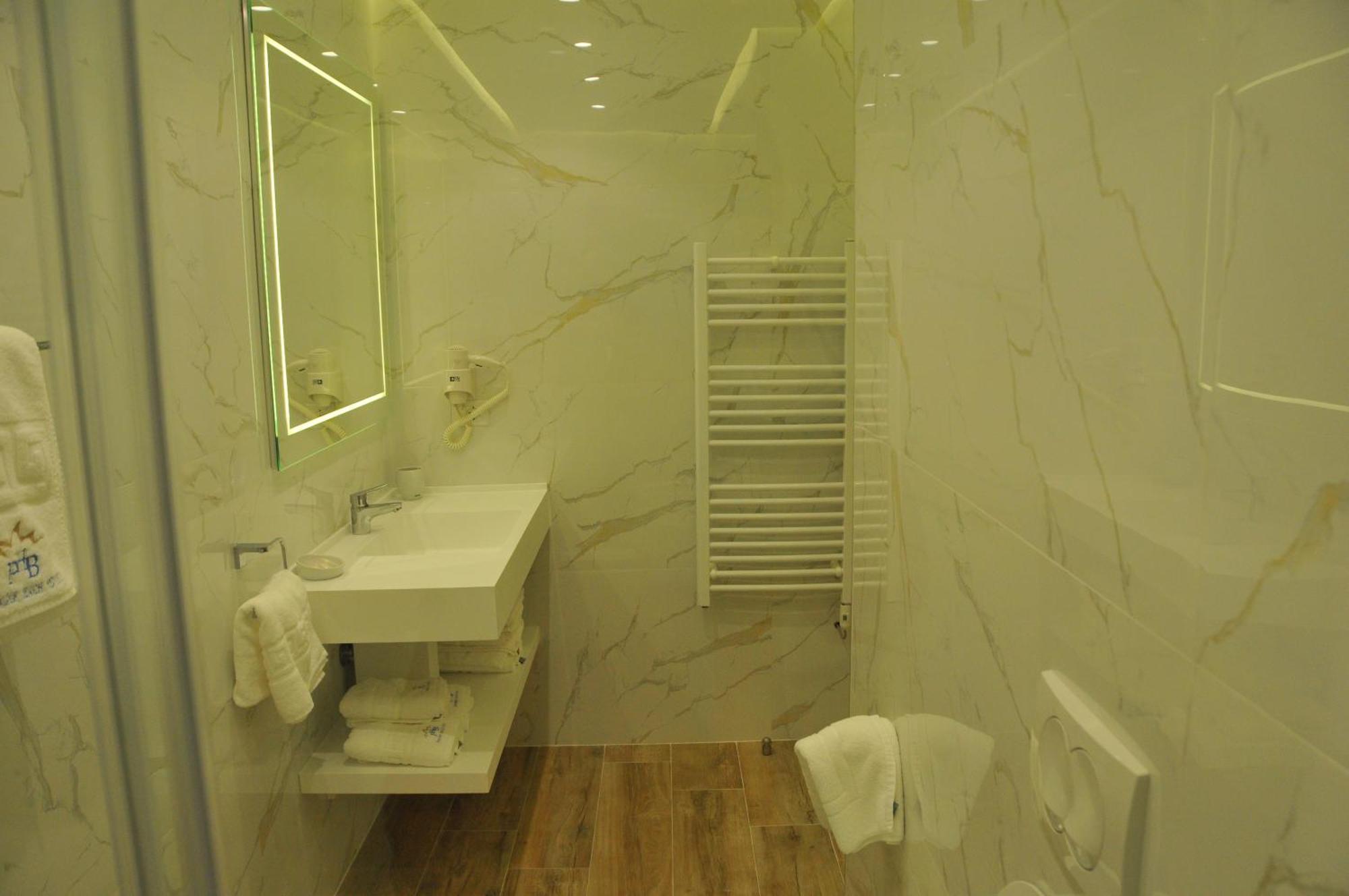 Paradise Beach Hotel Radhimë Quarto foto